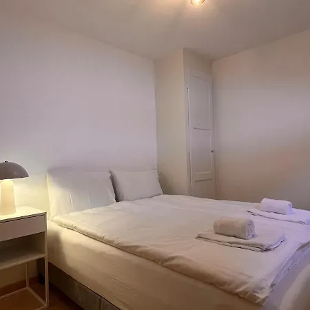 Breathtaking & Mountain View 2 نيدريد